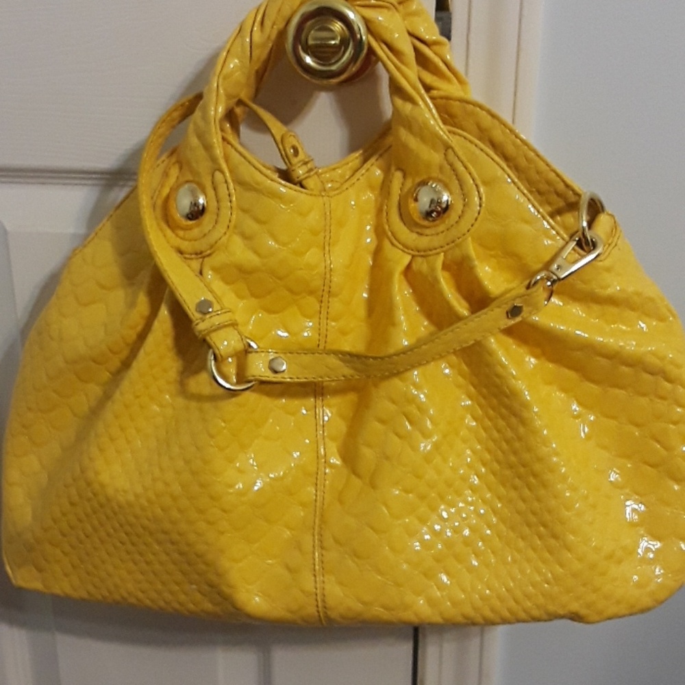 Yellow Gianni Bini purse